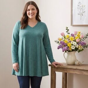 Lane Bryant Green Sparkle Long Sleeve V-Neck Top